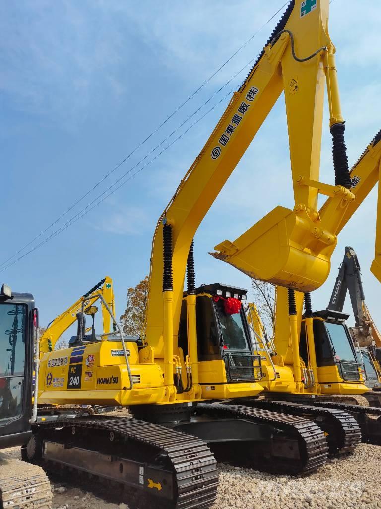 Komatsu PC 240 LC Bagri goseničarji