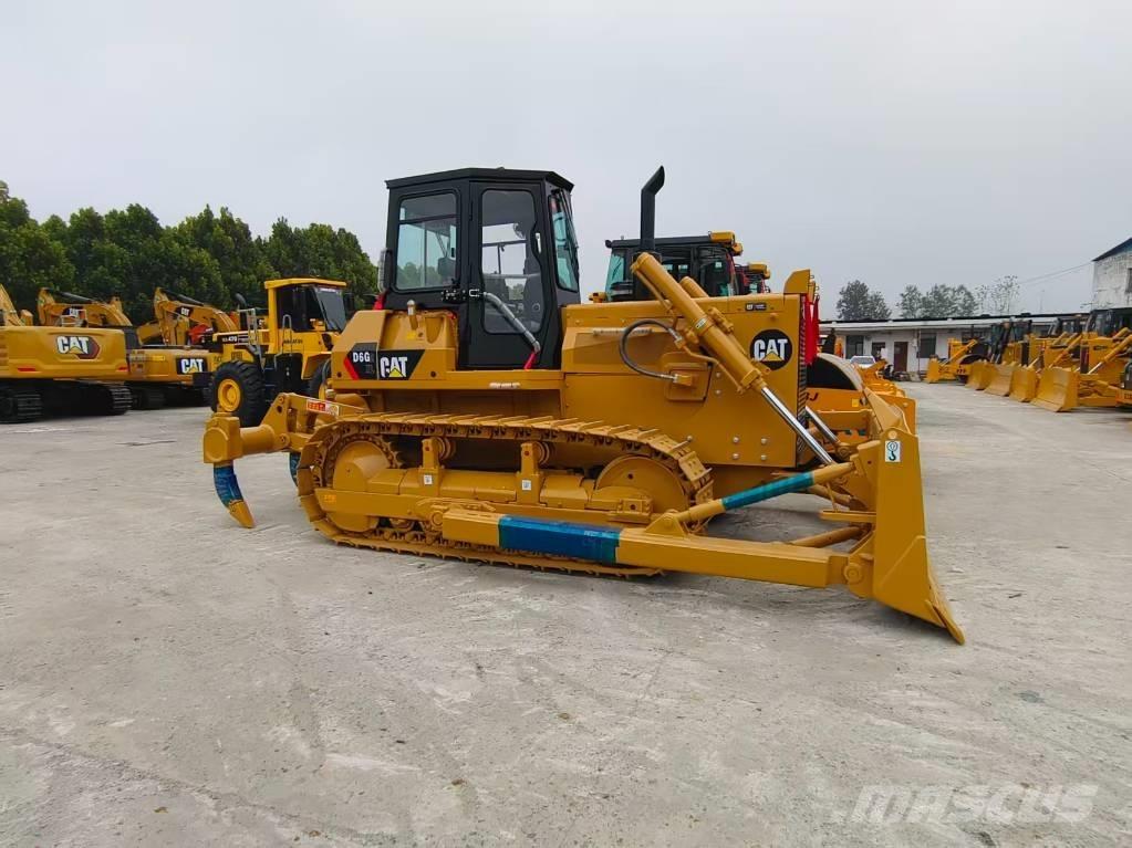 CAT D6G Buldožerji goseničarji