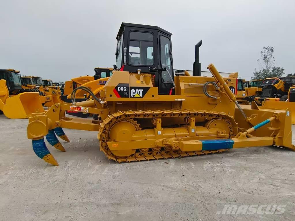 CAT D6G Buldožerji goseničarji