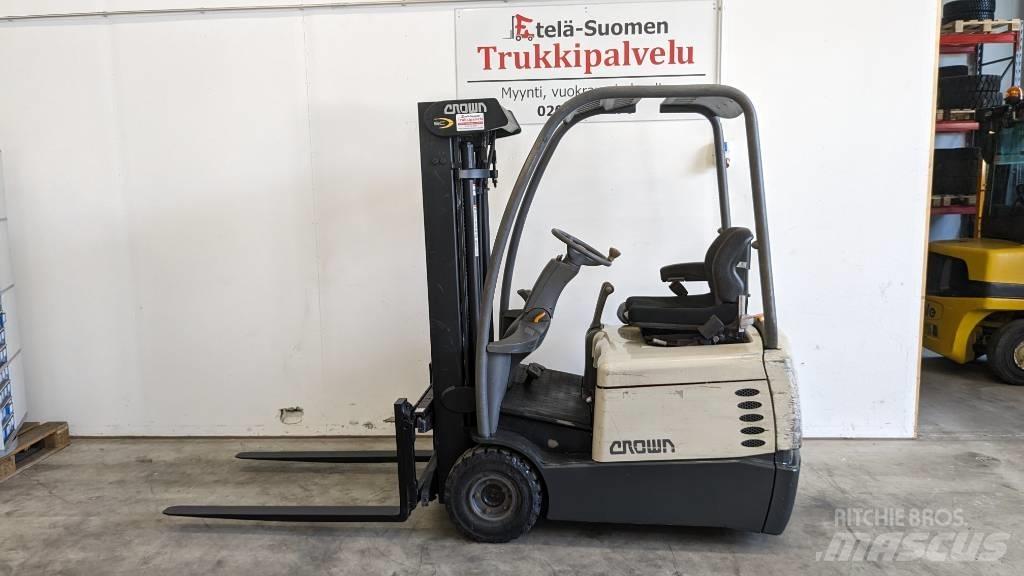 Crown SC3210-1.3 Električni viličarji
