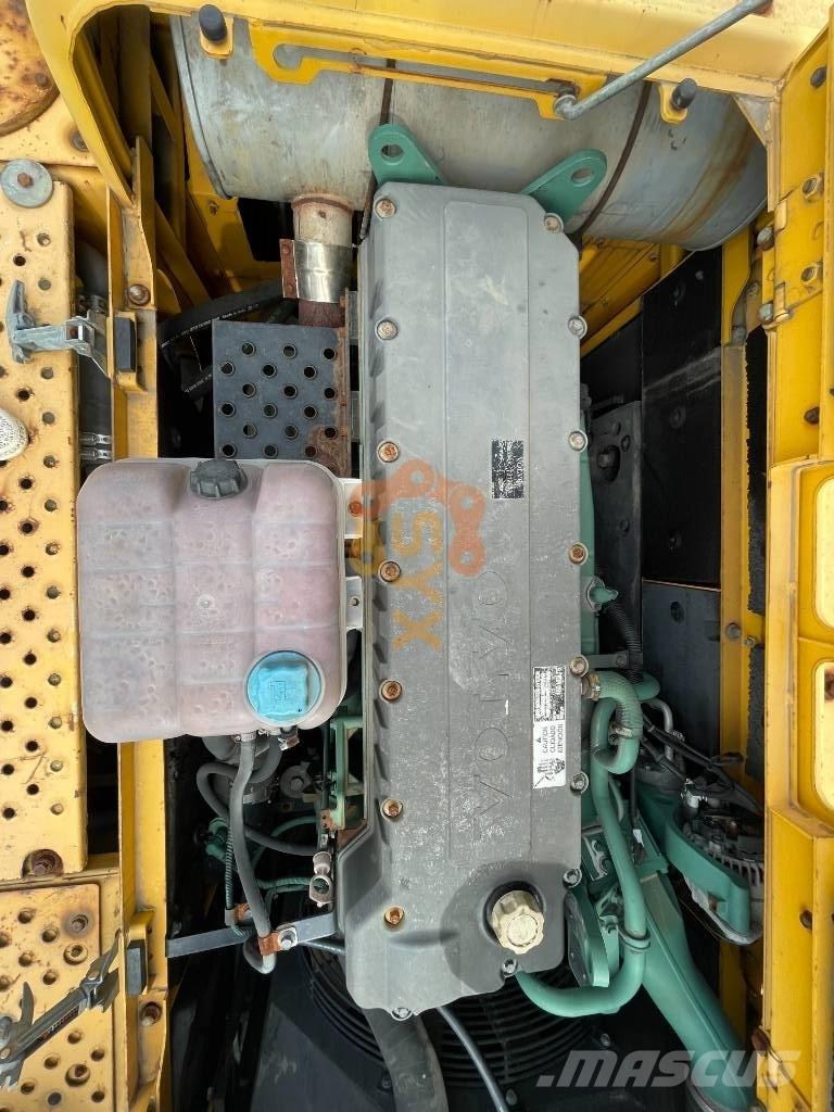 Volvo EC 460B Bagri goseničarji