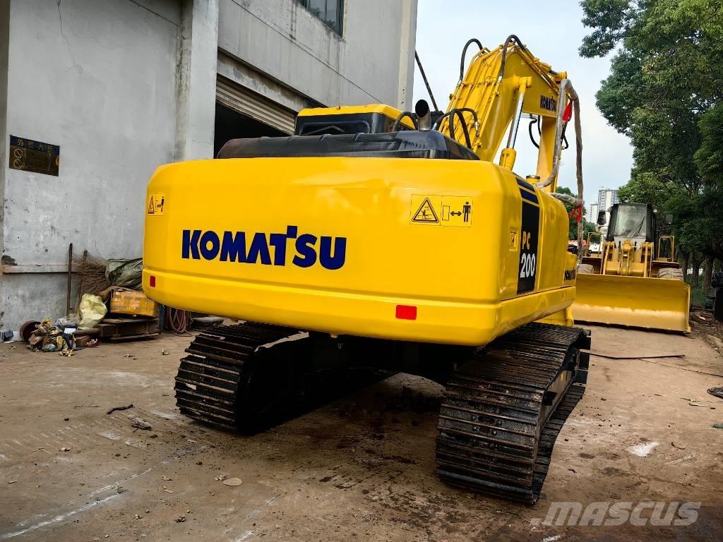 Komatsu PC 200-7 Bagri goseničarji