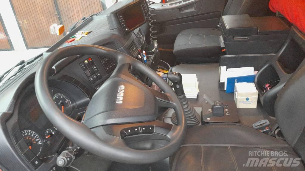 Iveco Trakker 450 Tovornjaki z žerjavom