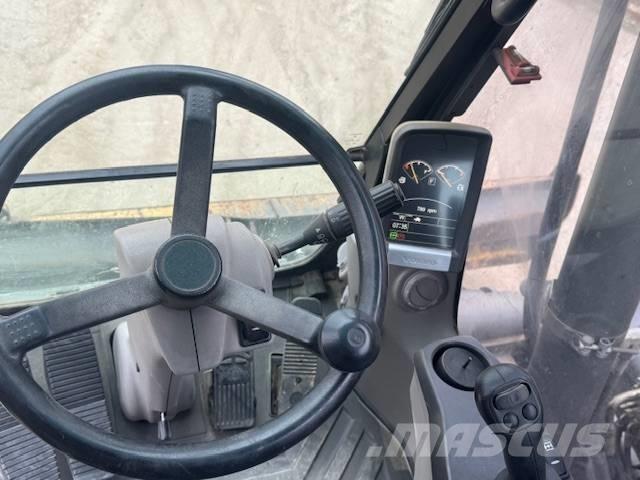 Volvo EW 140 C Bagri na kolesih