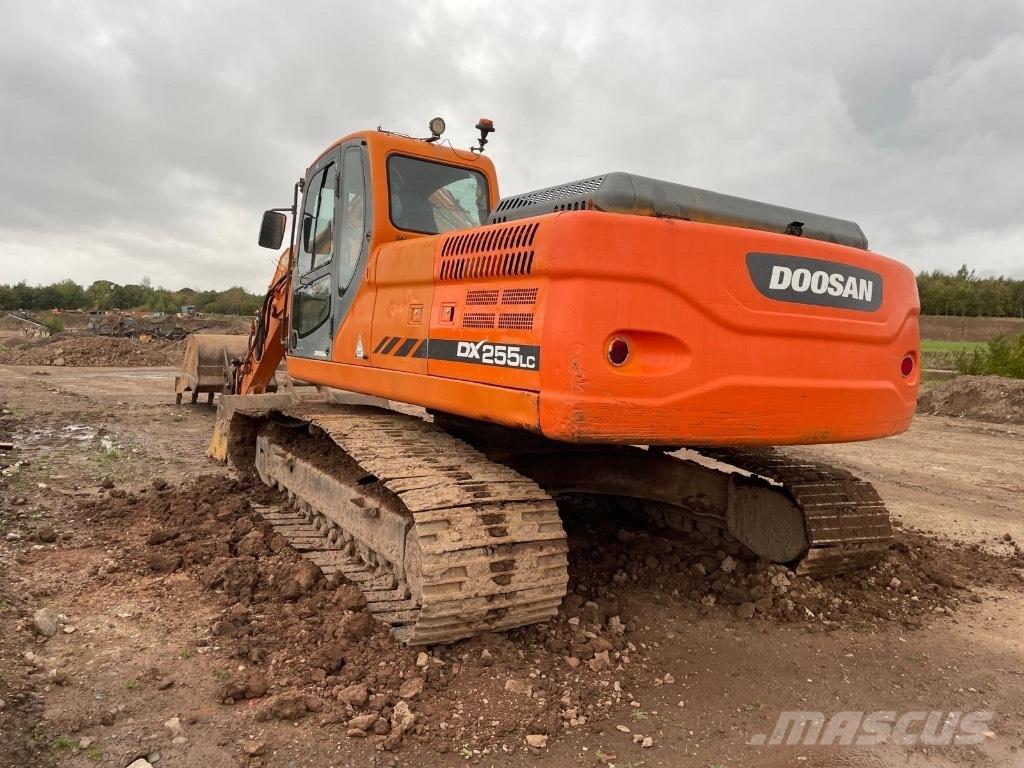 Doosan DX 255 LC Bagri goseničarji