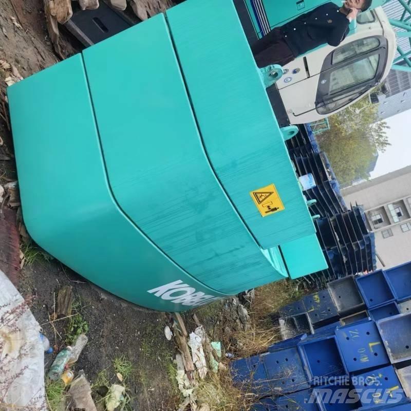 Kobelco 7080 Dvigala na gosenicah