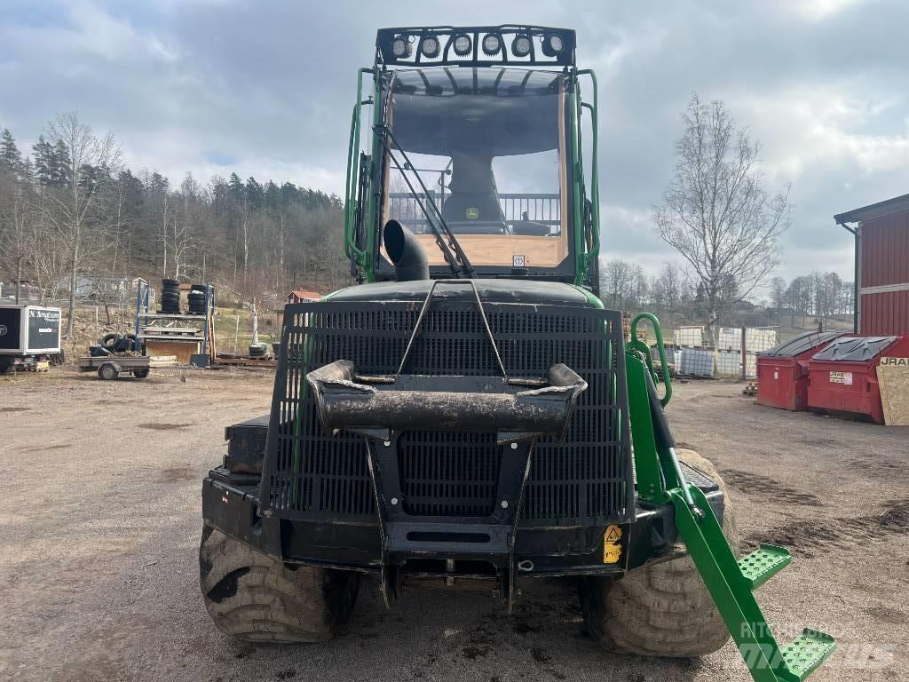 John Deere 810 E Forwarderji