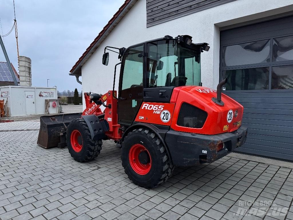 Kubota R 065 Kolesni nakladalci