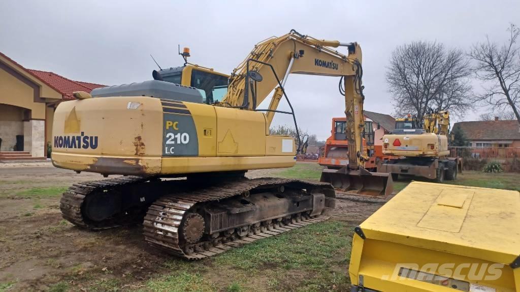 Komatsu PC 210 Bagri goseničarji