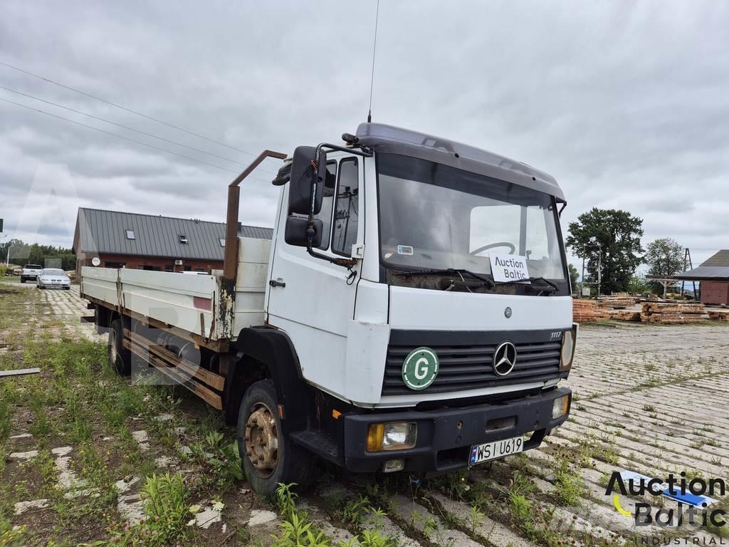 Mercedes-Benz 1117 Tovornjaki s kesonom/platojem