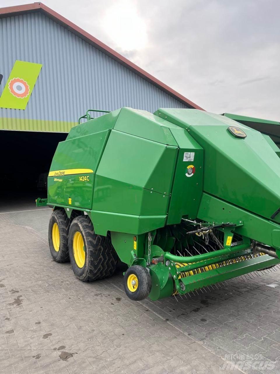John Deere 1424 C Balirke (kvadratne bale)