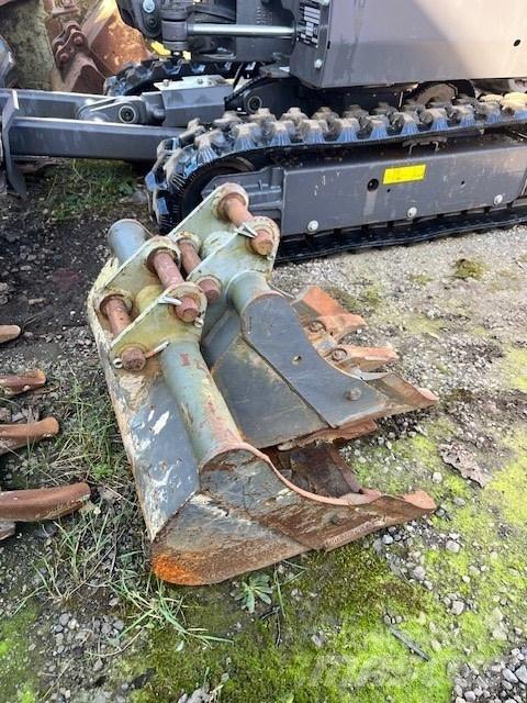 Volvo EC 18 E Mini bagri <7t