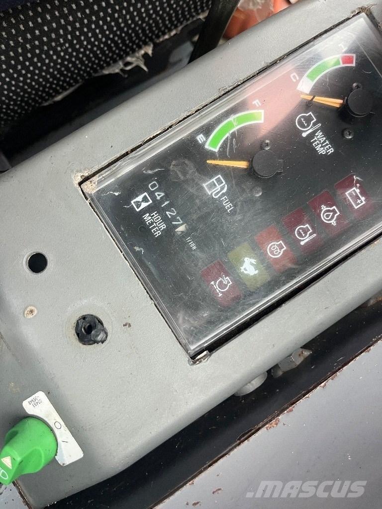 Takeuchi TB 23 R Mini bagri <7t