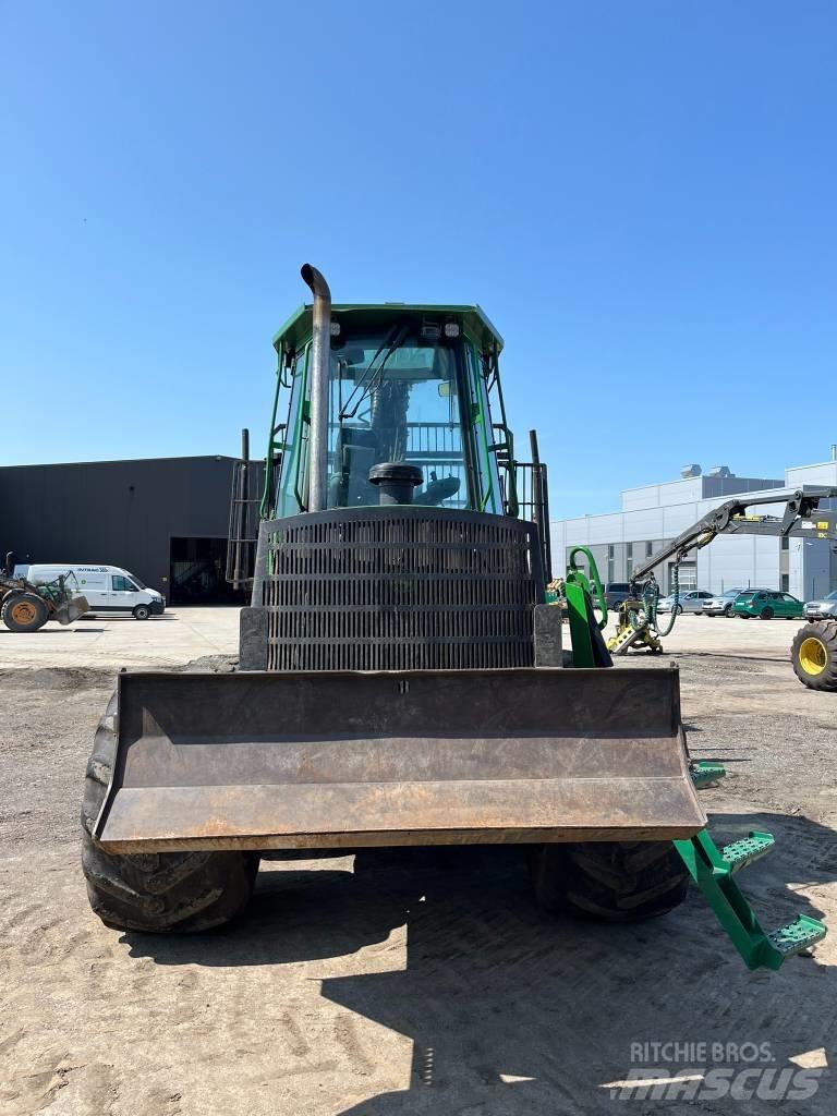 John Deere 1110D Forwarderji