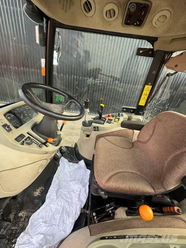 John Deere 3720 Manjši traktorji