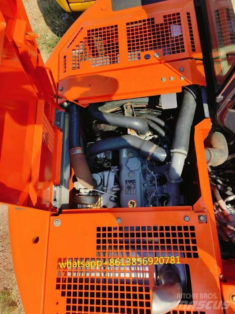 Hitachi ZX 135 US Bagri goseničarji