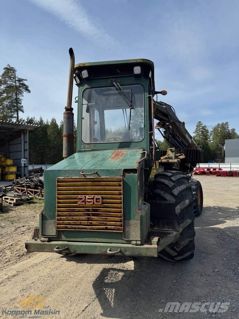 Ösa 250/706 Harvesterji