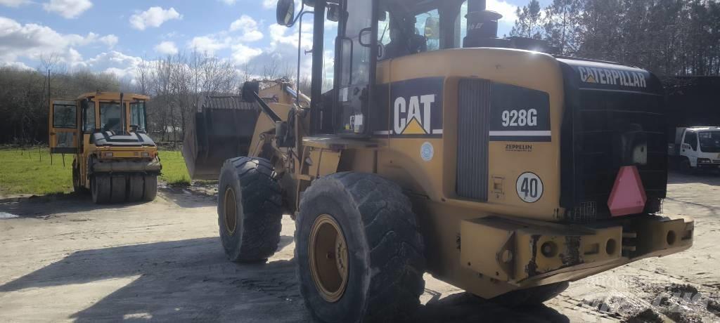 CAT 928 G Kolesni nakladalci