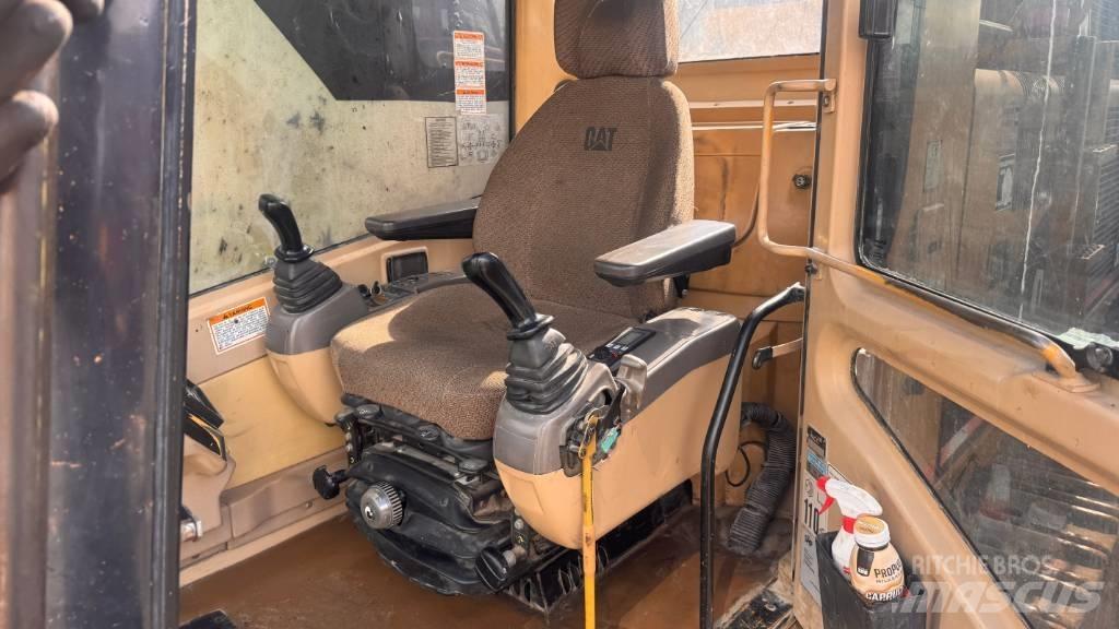 CAT 365 B L II Bagri goseničarji