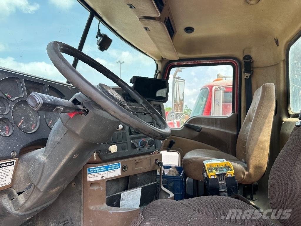 Mack Granite GU 813 Drugi tovornjaki