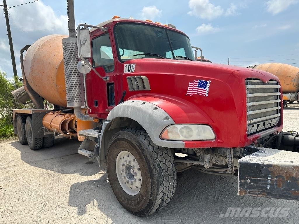 Mack Granite GU 813 Drugi tovornjaki