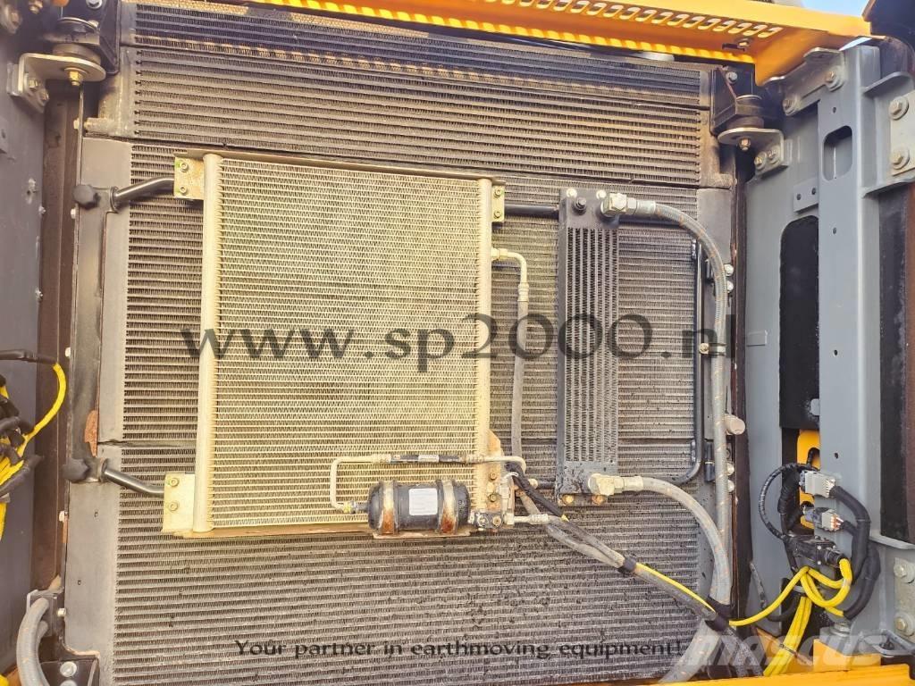 Liebherr R 936 LC Bagri goseničarji