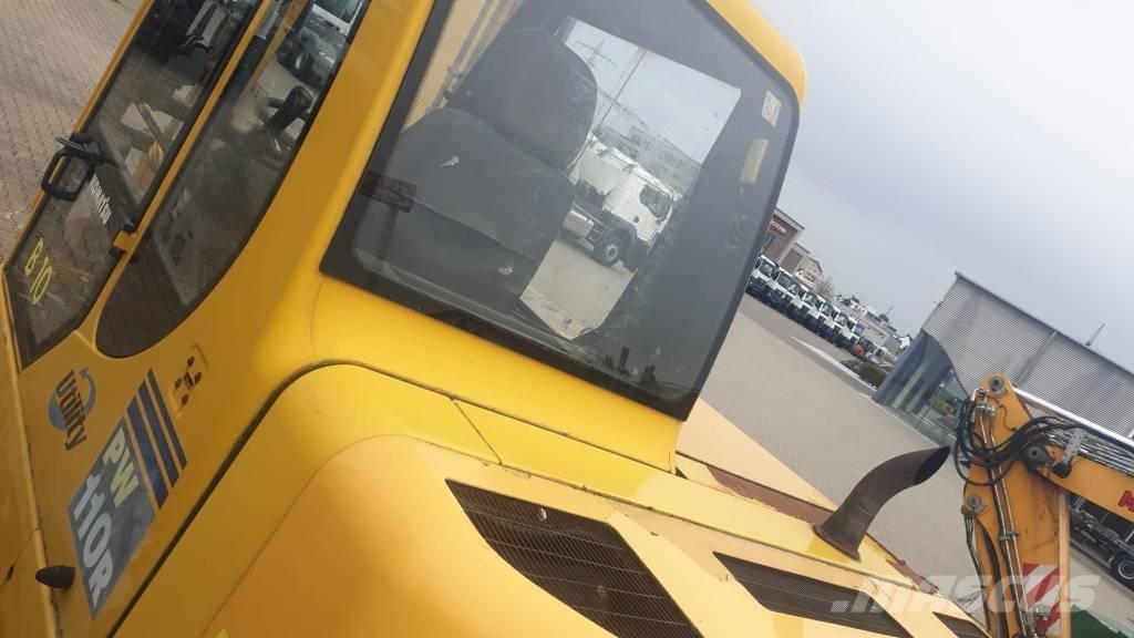 Komatsu PW 110 Bagri na kolesih