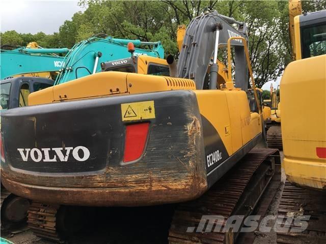 Volvo EC240 Bagri goseničarji