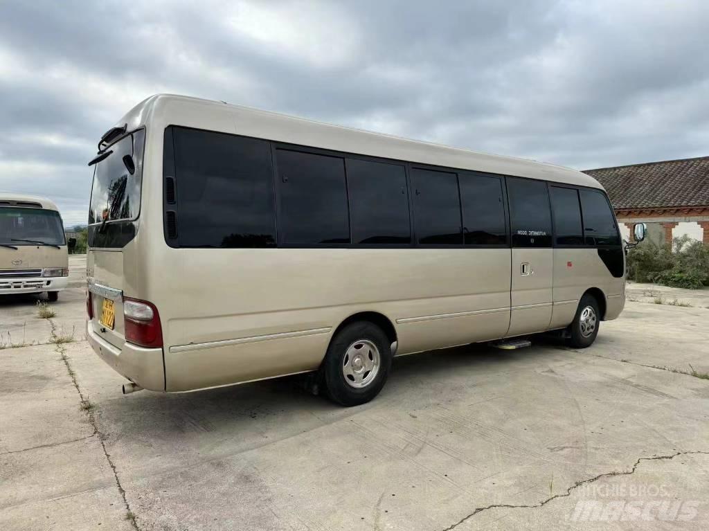 Toyota Coaster Bus Mini avtobusi