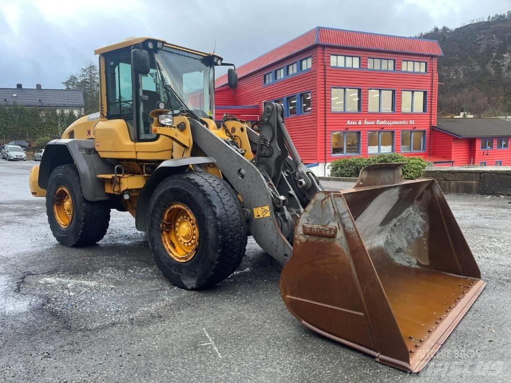 Volvo L 90 G Kolesni nakladalci