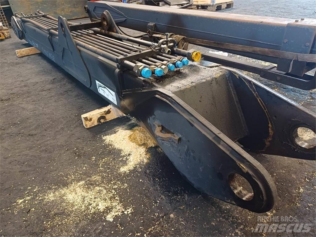 Loglift 190v Dvigala za gozdne kombajne