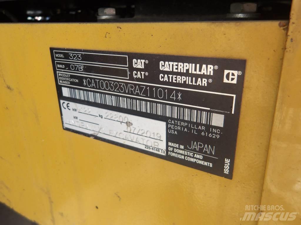 CAT 323 Bagri goseničarji