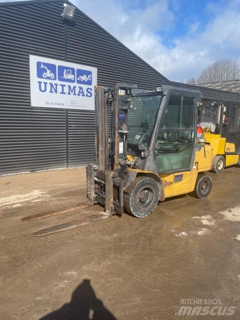 CAT GP 30 Plinski viličarji