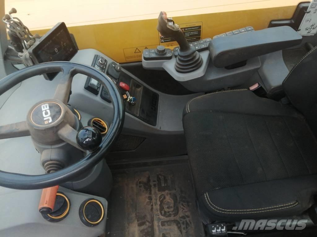 JCB 542-70 Agri Xtra Kmetijski teleskopski nakladalci