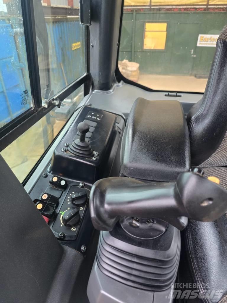 CAT D 6 K 2 LGP Buldožerji goseničarji
