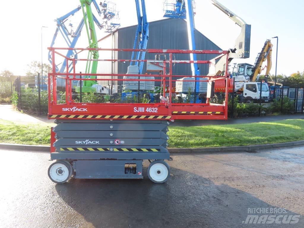 SkyJack SJ III 4632 Škarjaste dvižne ploščadi