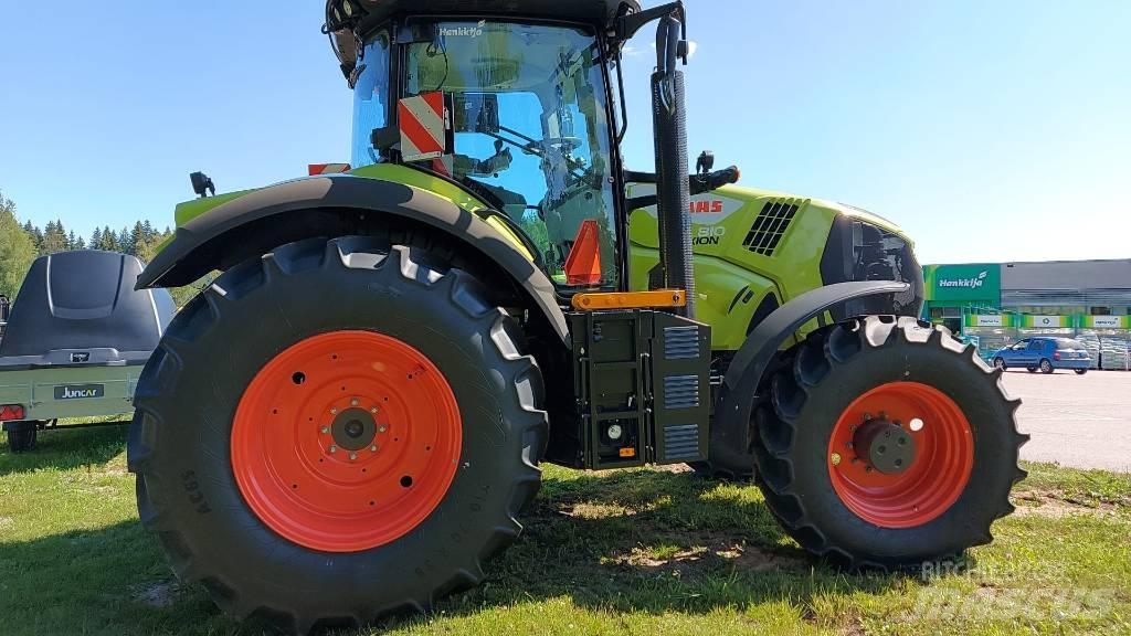 CLAAS Axion 810 Traktorji
