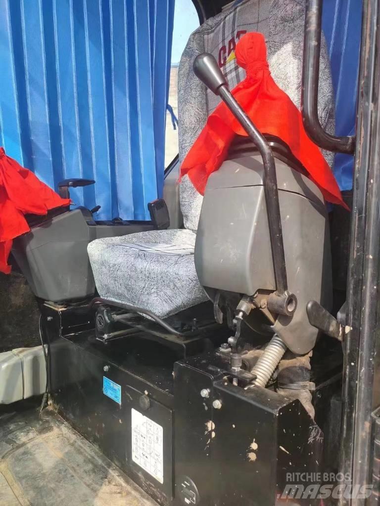 CAT 307E2 Bagri goseničarji