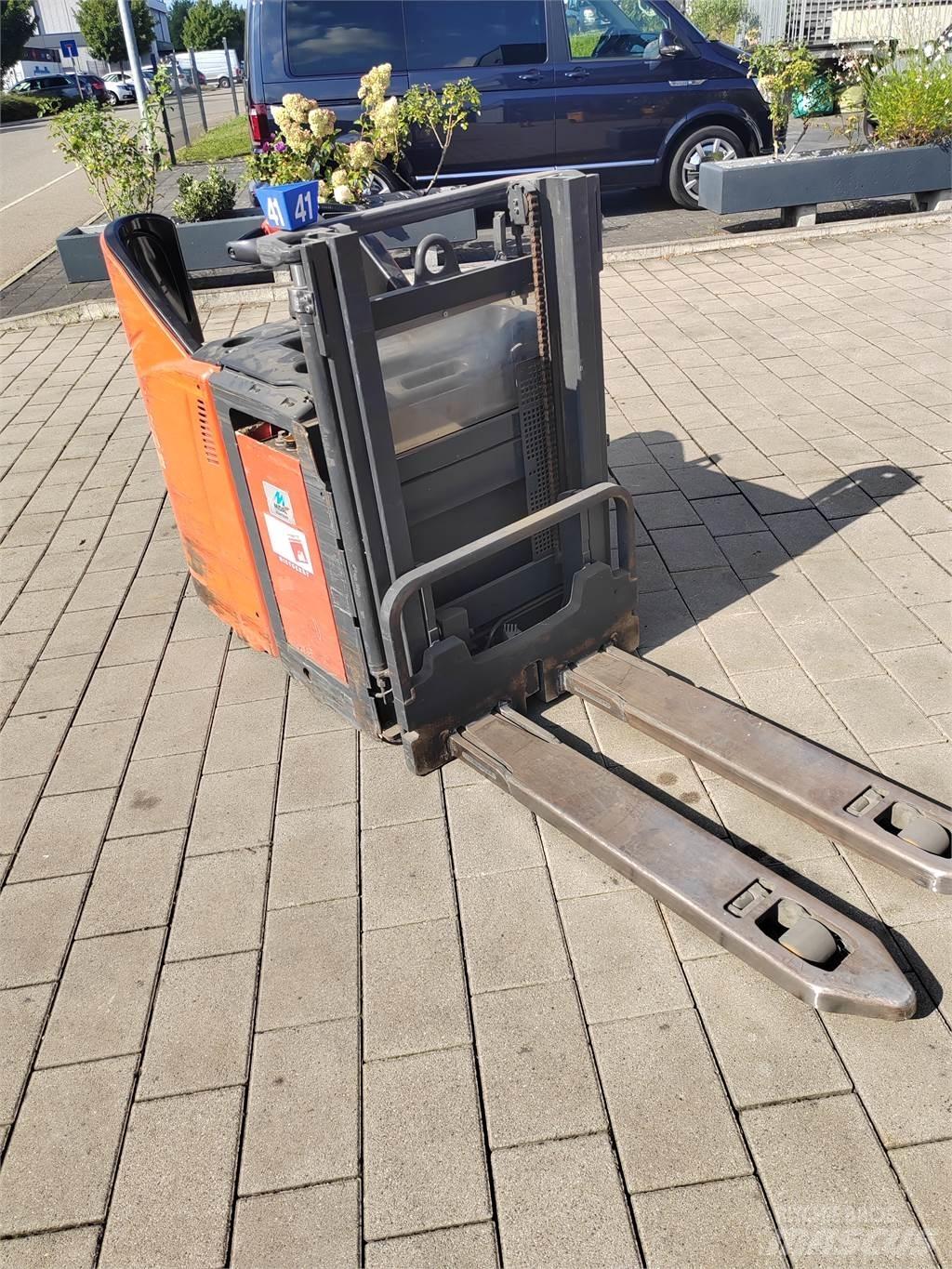 Linde L12 LHP SP Ročni električni viličar