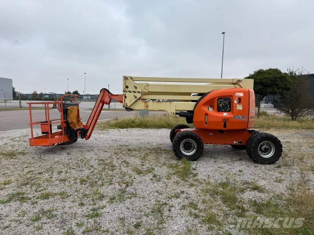 JLG 450 AJ Zglobne dvižne ploščadi