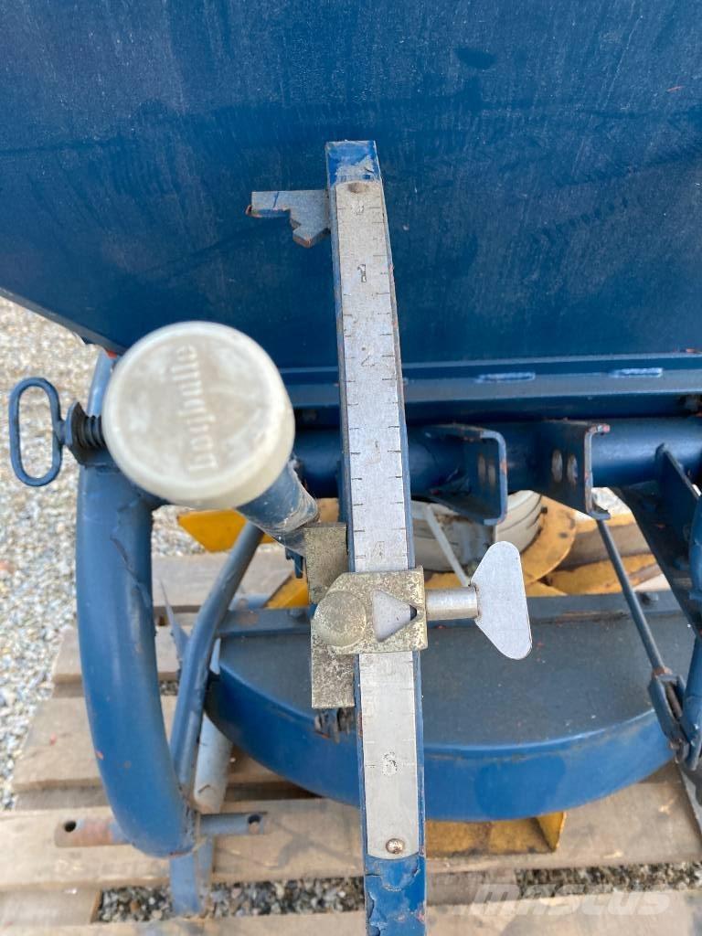 Bogballe B700 Trosilniki mineralnega gnojila