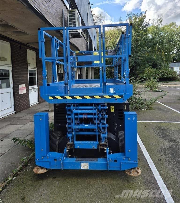 Genie GS 3369 RT Škarjaste dvižne ploščadi