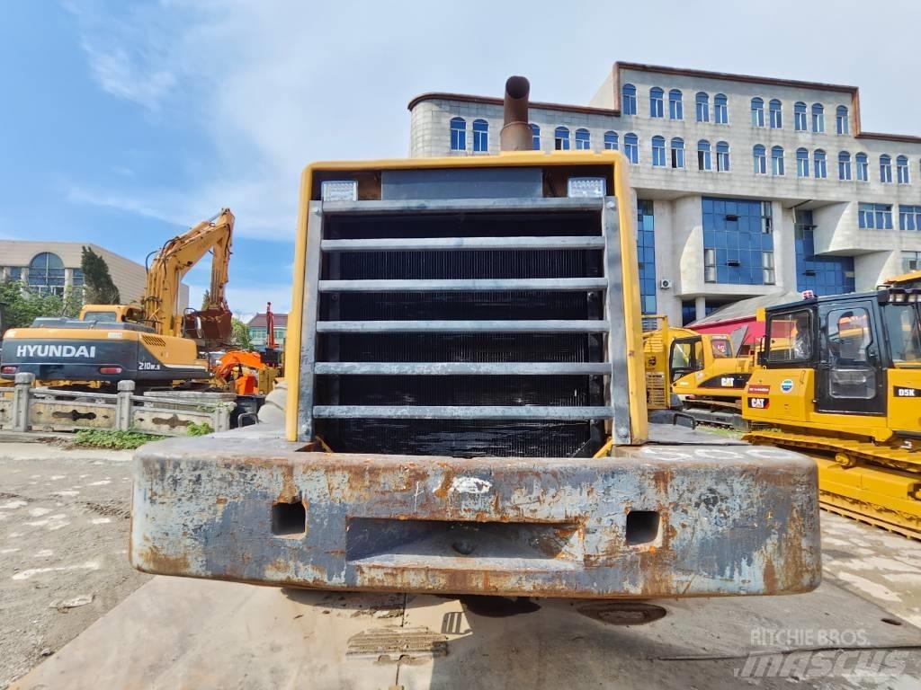 Komatsu WA 500-3 Kolesni nakladalci