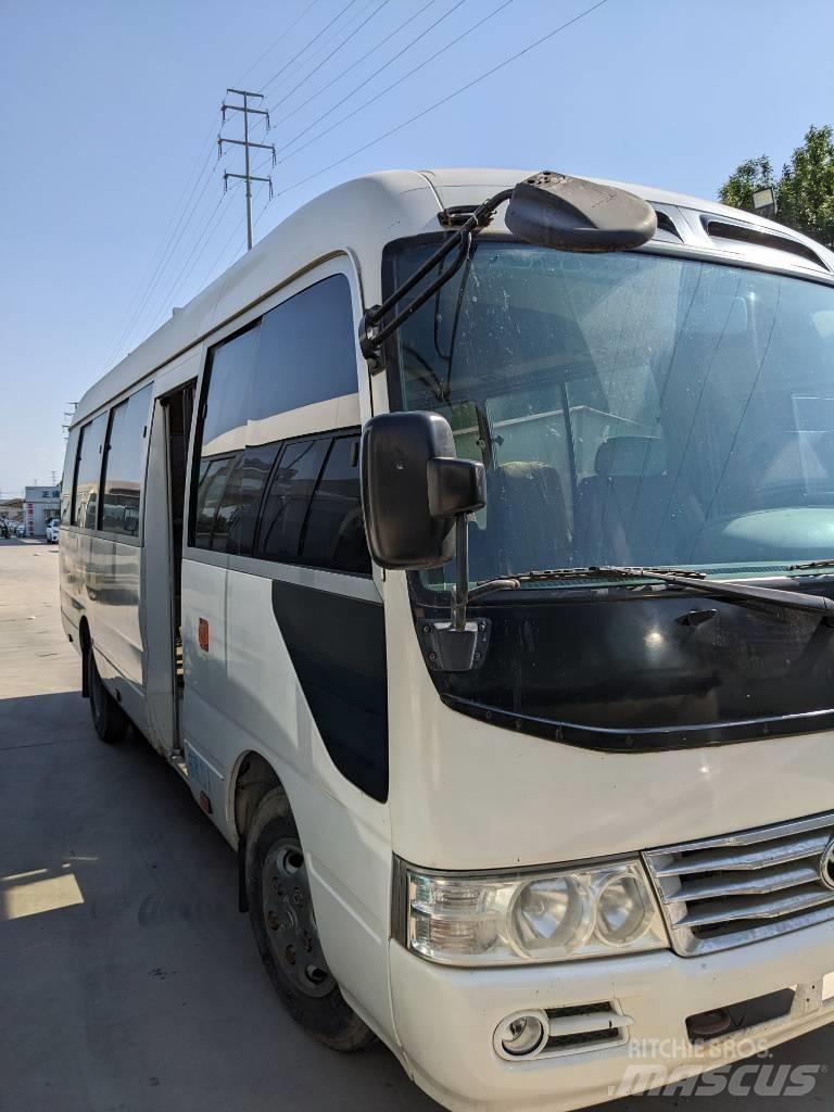 Toyota Coaster Bus Mini avtobusi