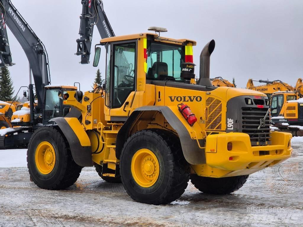 Volvo L 90 F Kolesni nakladalci