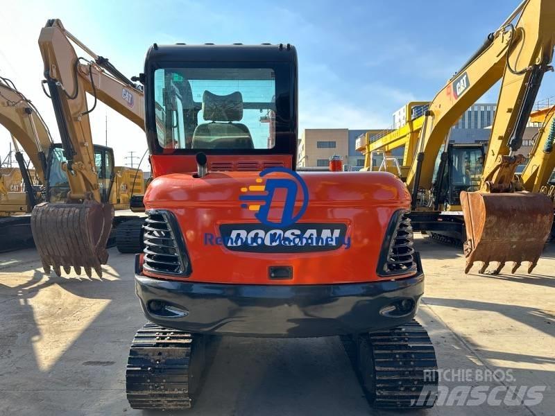 Doosan DX 60 Mini bagri <7t