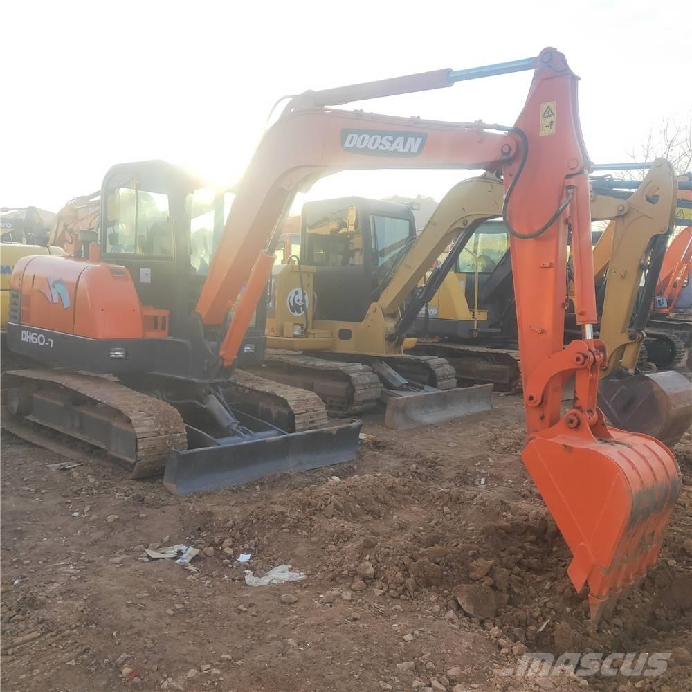 Doosan DH60-7 Mini bagri <7t