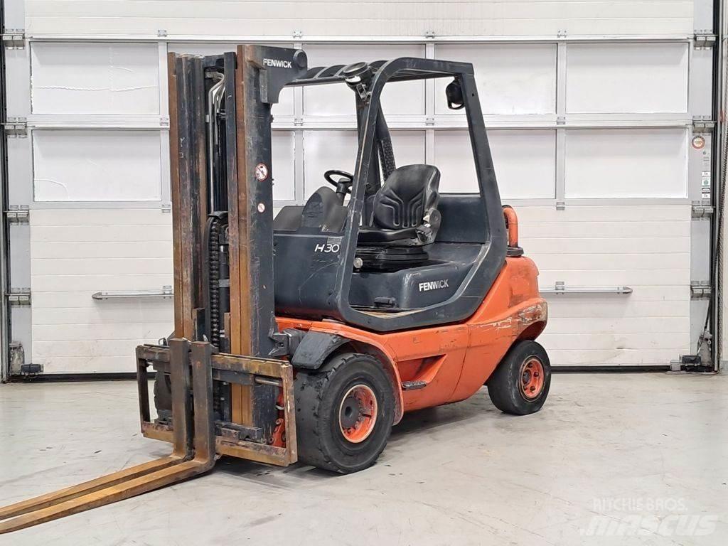 Linde H30D-03 Dizelski viličarji