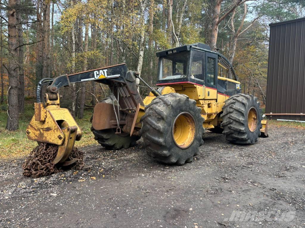 CAT 525B Skidder Skiderji