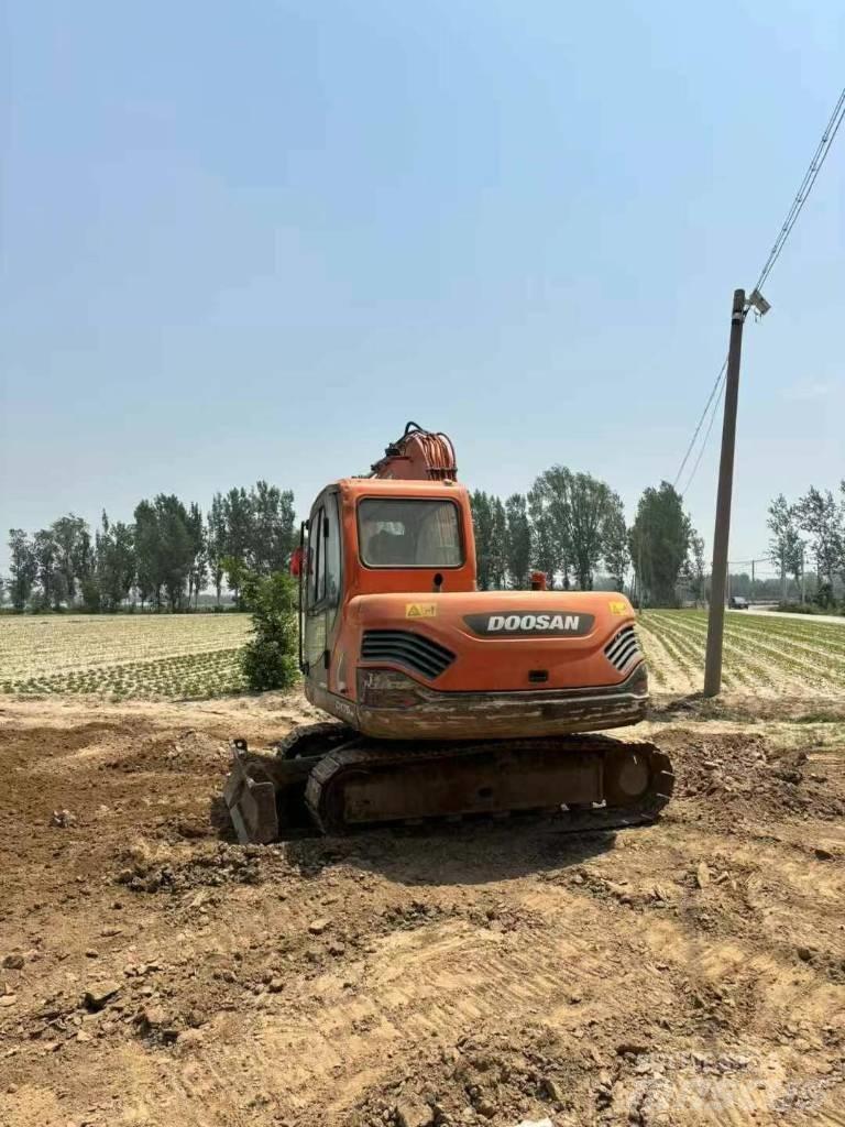 Doosan DX 75-9 Bagri goseničarji